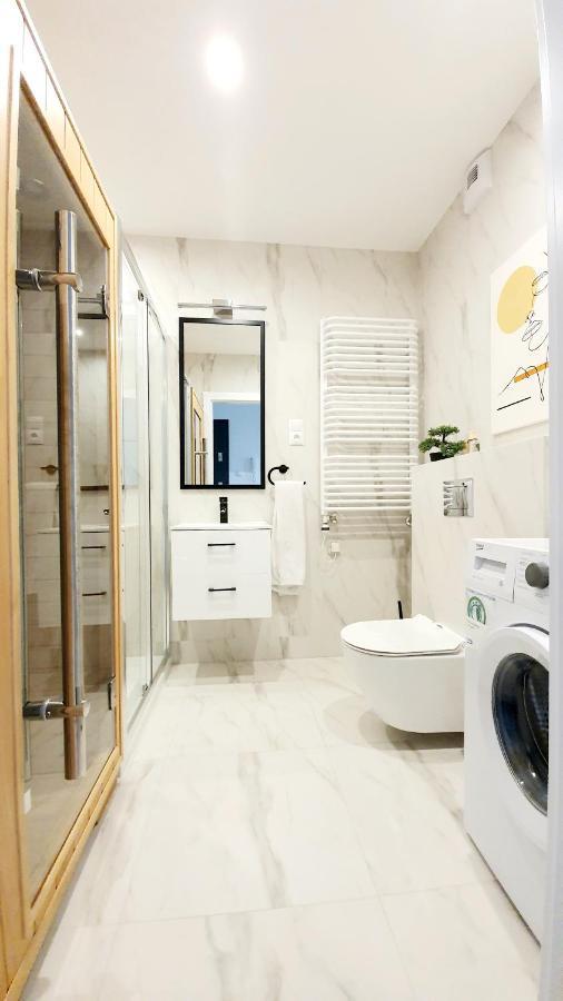 Apartament Sonia Sauna-Targi-Garaz Kielce Exteriör bild